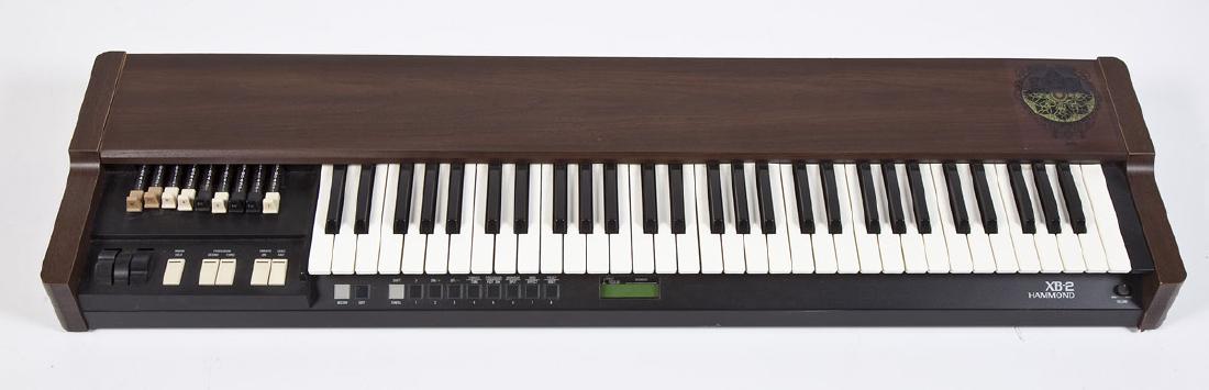 Hammond XB-2 Keyboard Organ (1 of 13)