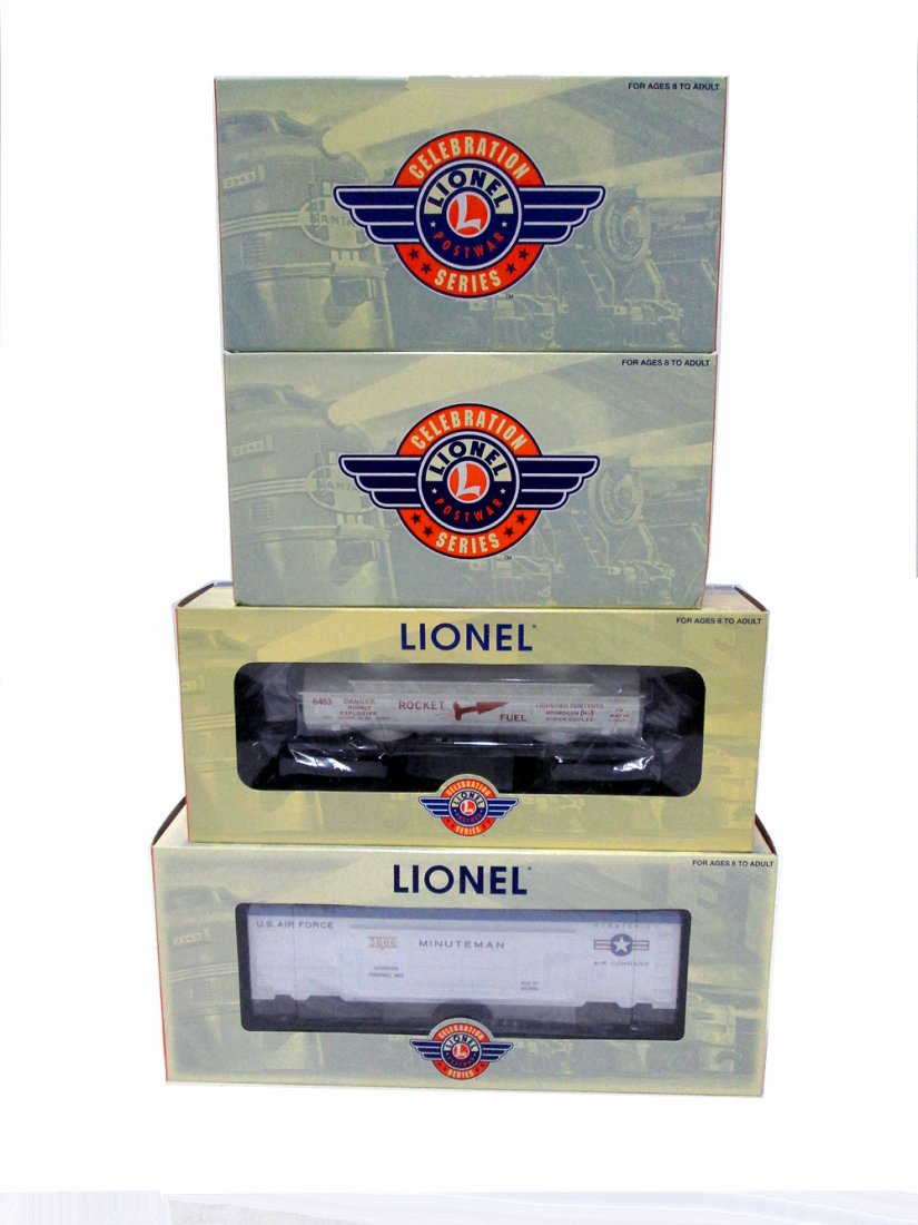 4 Lionel Postwar Series Cars in OBs (1 of 2)