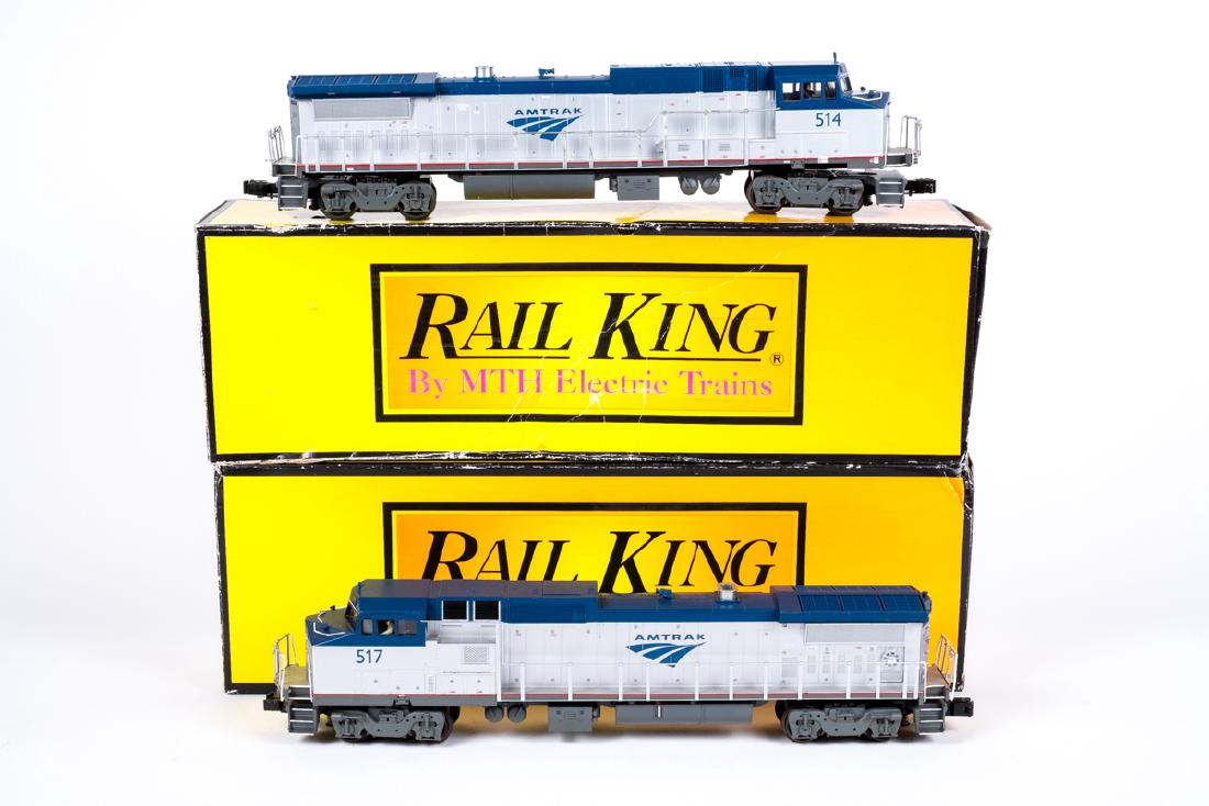 2 RailKing Amtrak Dash-8 Diesel Engines (1 of 4)