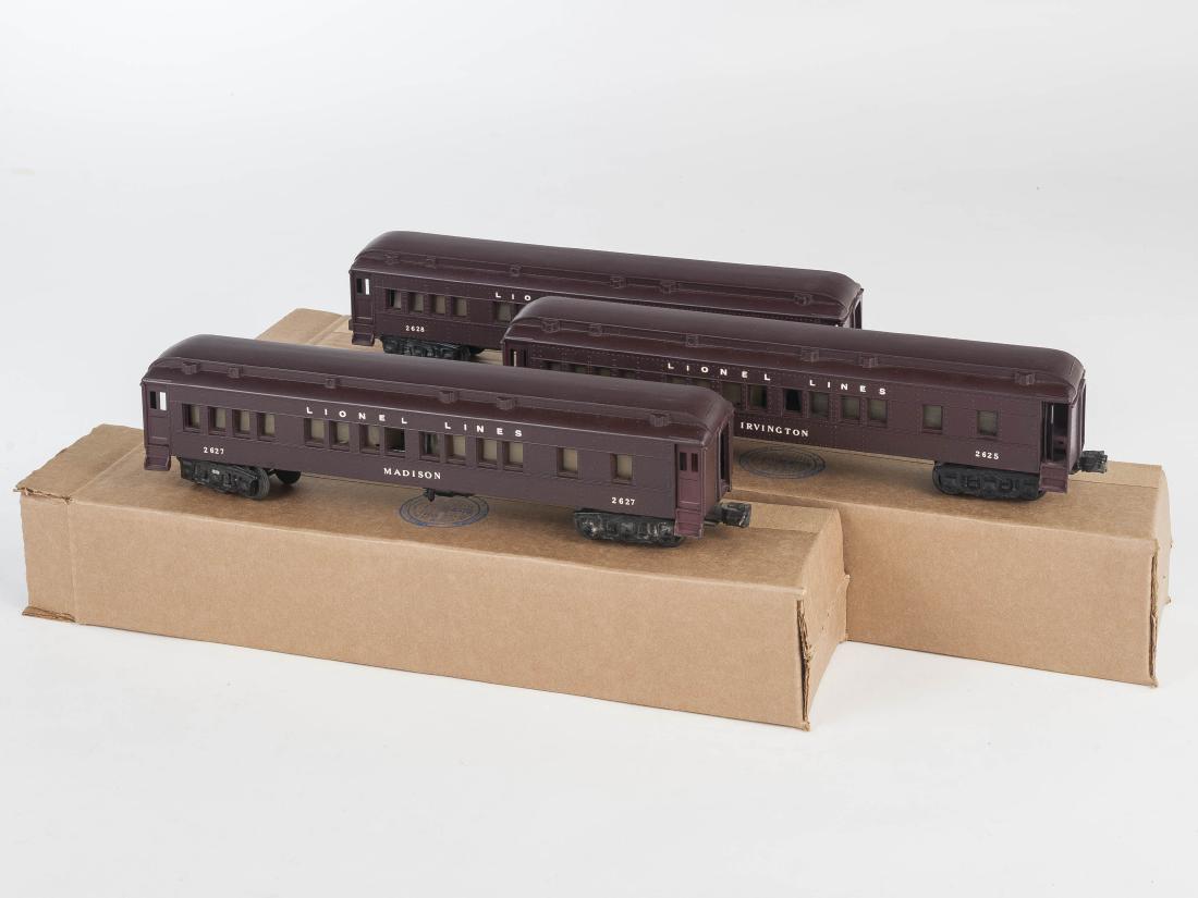 3 Lionel Lines Pullmans (1 of 1)