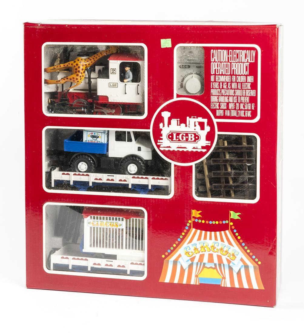 LGB 21988us Circus Starter Kit in OB (1 of 3)
