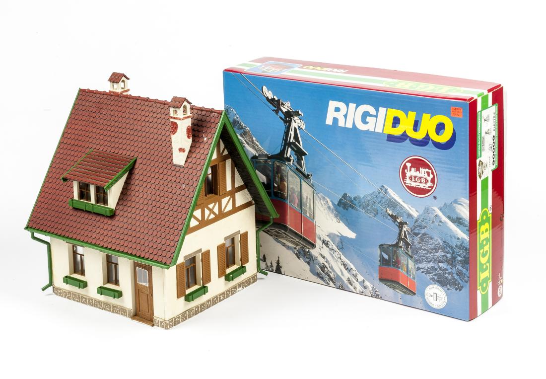 LGB Gondola in OB & Pola Chalet (1 of 3)