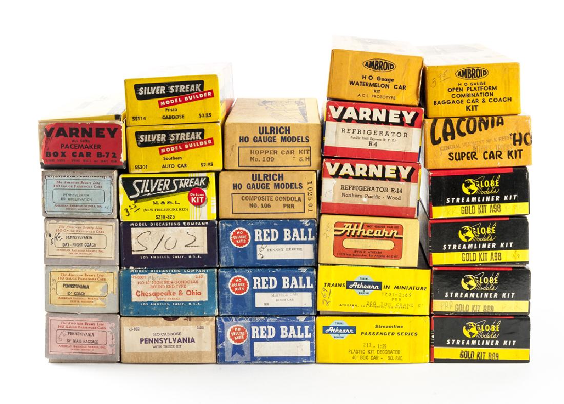 28 NOS HO Scale Rolling Stock Kits incl Athearn (1 of 5)