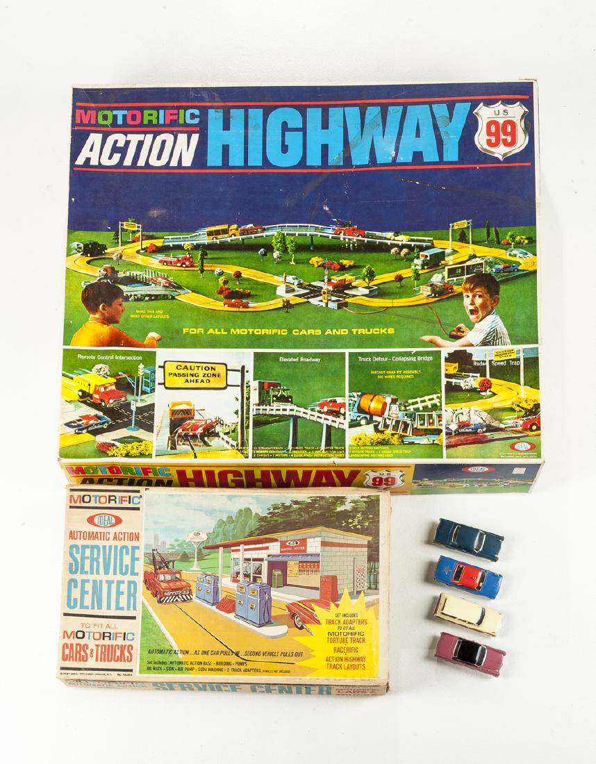 Motorific Highway Track, Service Center & Cars (1 of 3)