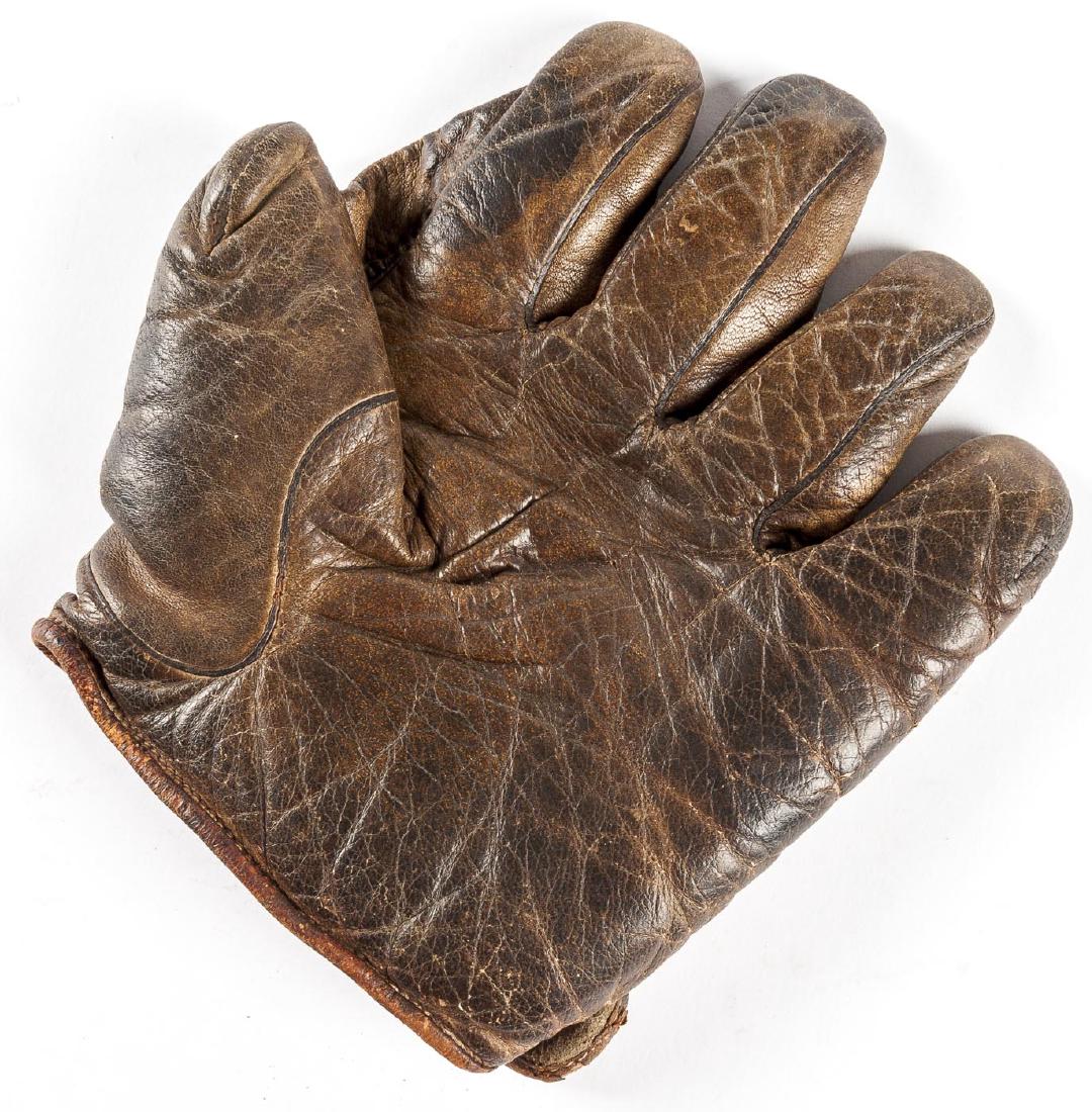 Victor Wright & Ditson 1" Web Baseball Glove (1 of 5)