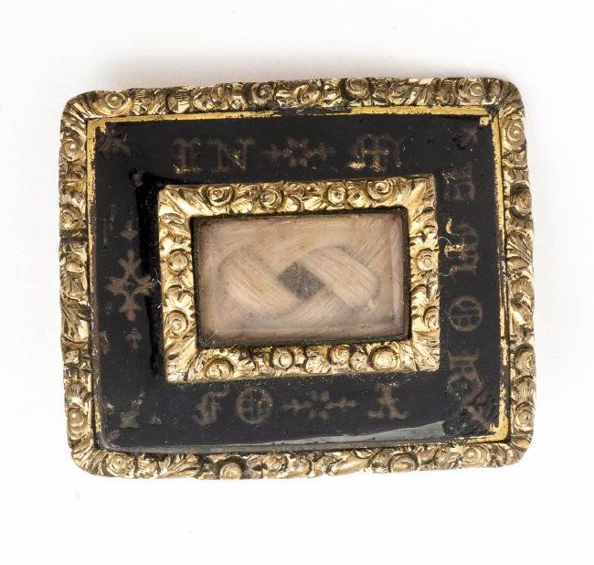 Victorian Mourning Pin (1 of 2)