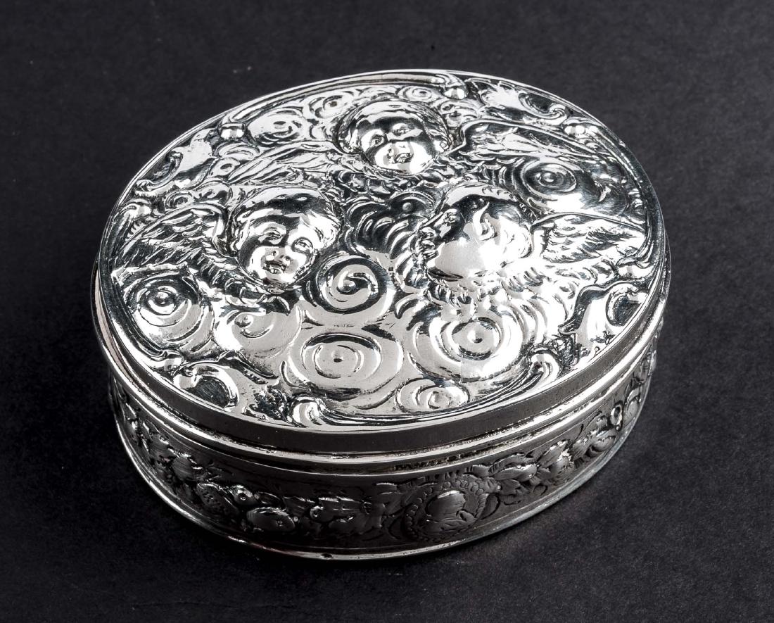 German Silver Repoussé Oval Vanity Box (1 of 3)