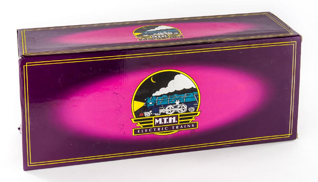 MTH Apple Green 408E Loco in OB (1 of 2)