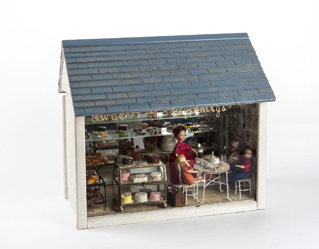 Dollhouse Miniature Bakery Diorama (1 of 2)
