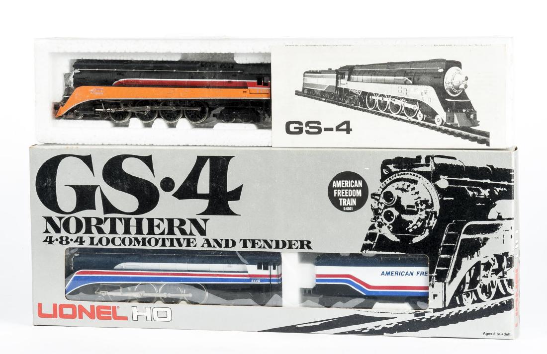 2 Lionel GS-4 Engines with Tenders (1 of 2)