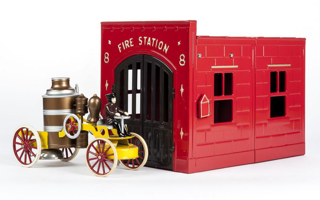 MTH Pressed Tin Fire Station & Fire Truck Repros (1 of 2)