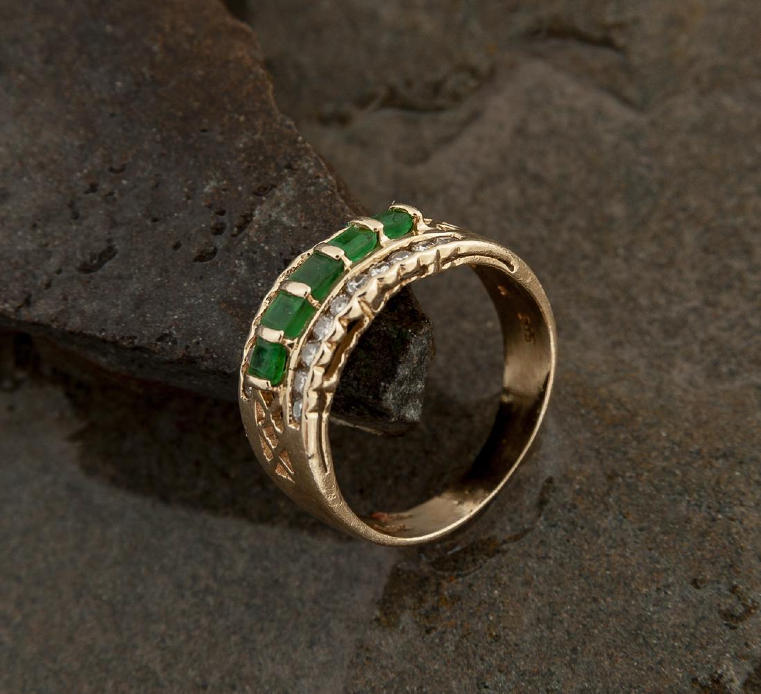 14K Emerald & .20 CTW Diamond Ring (1 of 2)