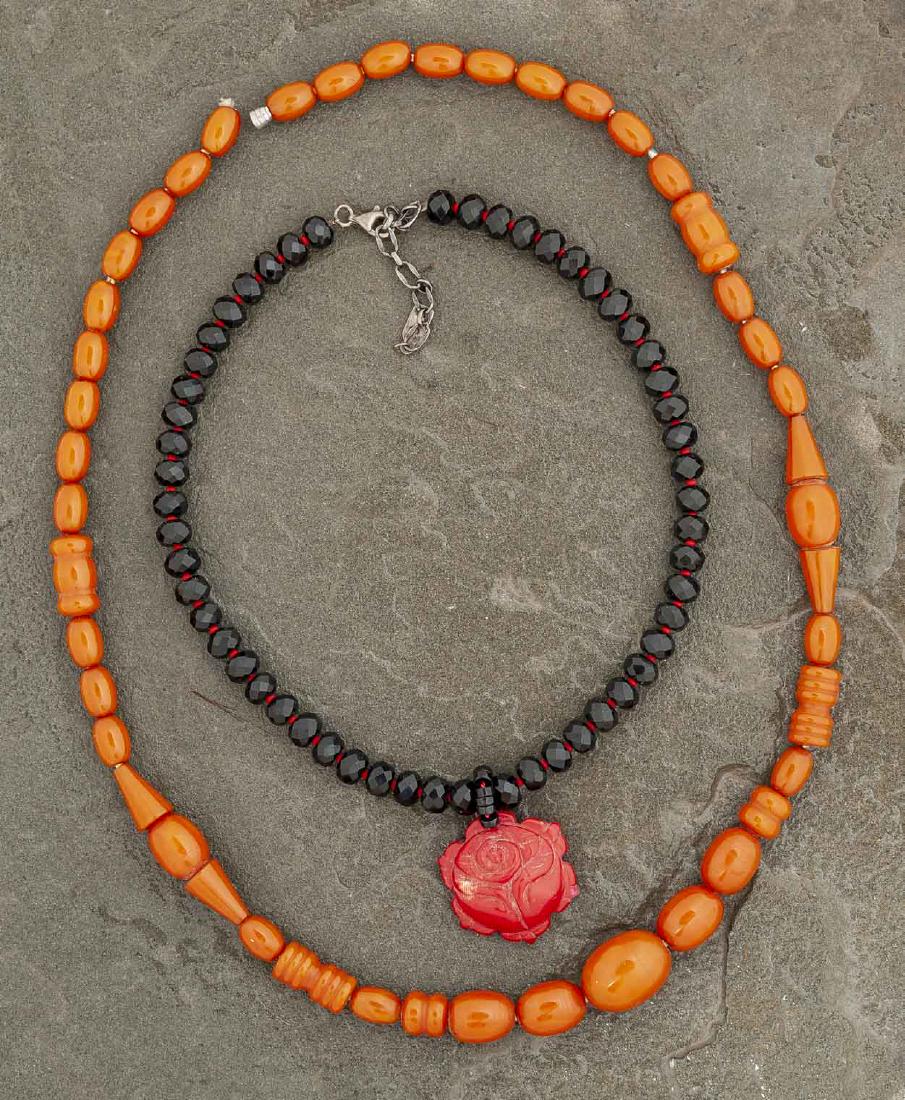 2 Vintage Bead Necklaces (1 of 3)