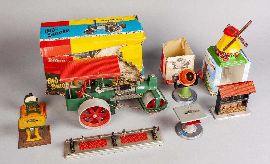 8 Steam Toys & Accessories Incl Wilesco & Weeden (1 of 2)