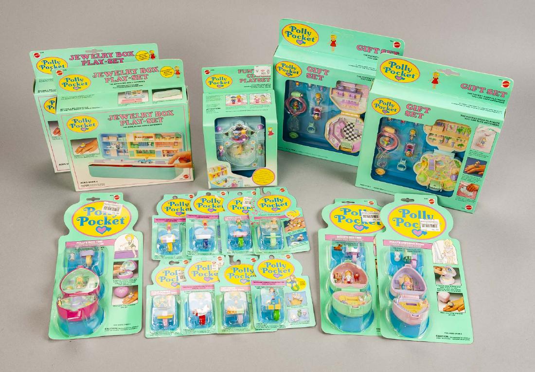 16 Polly Pockets NIB Incl Funtime Clock Playset (1 of 4)