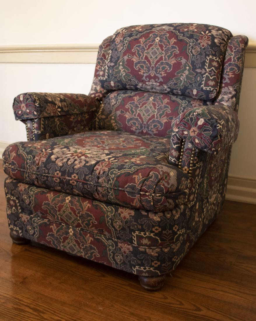 Bradington Young Easy Chair (1 of 2)