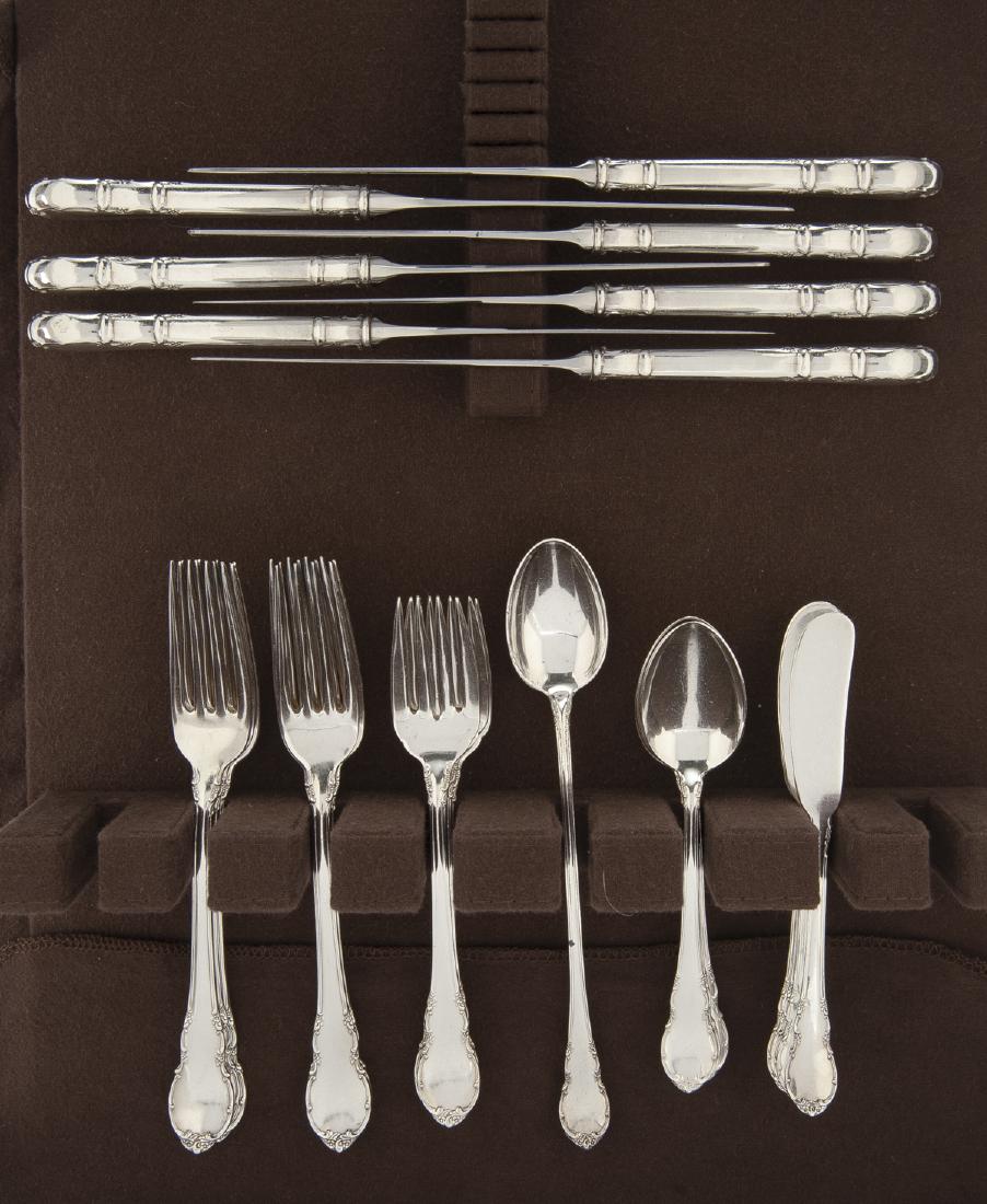27 Pcs Lunt Modern Victorian Sterling Flatware (1 of 3)