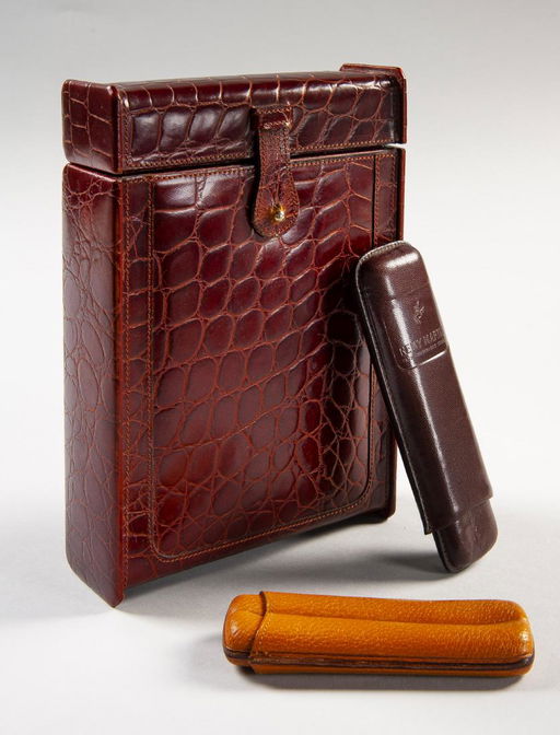 Leather Travel Humidor With 2 Cigar Cases Jan 20 2019 Cordier Auctions Appraisals In Pa