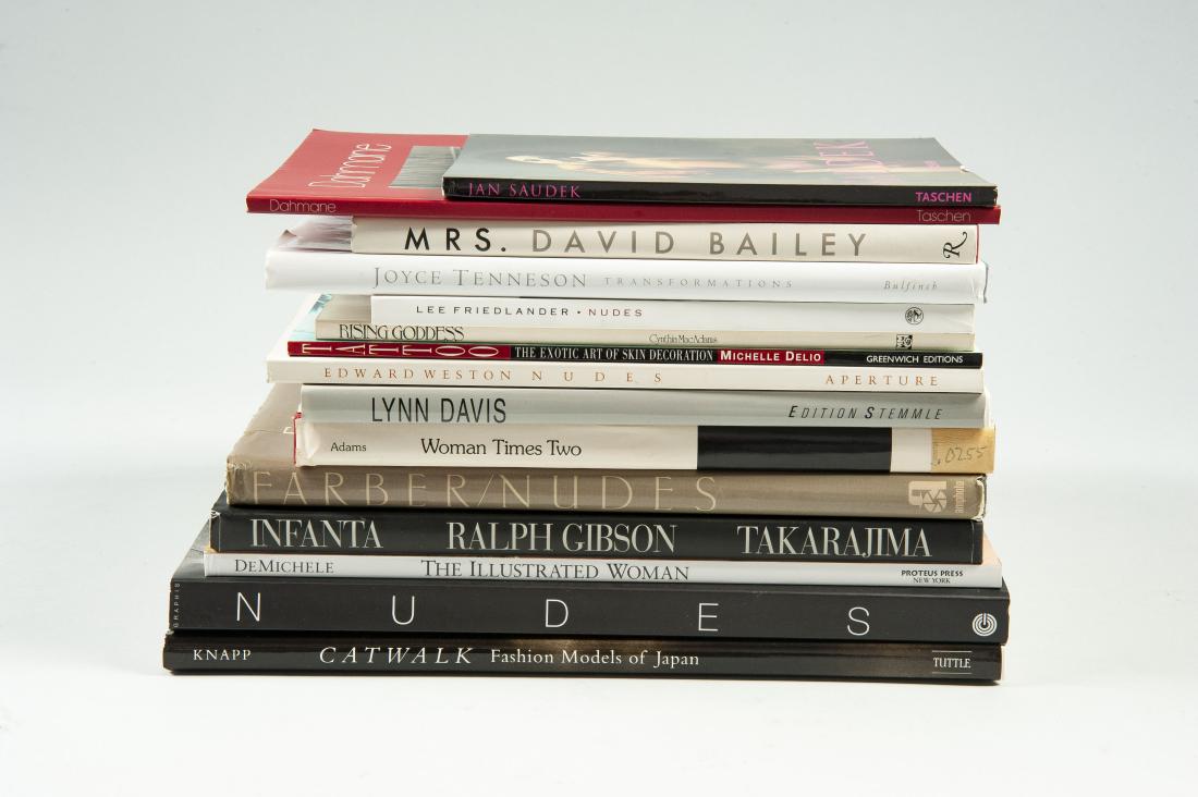 15 Nude Photography Art Books: DESCRIPTION: Fifteen nude photography art books. Includes: 1) "Bodywork: 1978-1985". Lynn Davis. Edition Stemmle, 1995. HB. 2) "Infanta". Ralph Gibson. Takarajima Books, 1995. HB. 3) "Nudes". Lee Frie