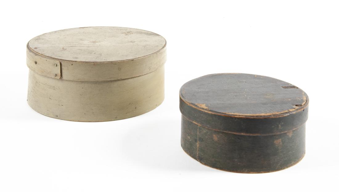2 Small Painted Pantry Boxes: DESCRIPTION: Two small painted pantry boxes. Includes: 1) Dark green painted pantry box. No handle. 6-3/4" x 2-3/4". 2) Sage color painted pantry box. Paint to exterior and interior. No handle. 8-3/4"