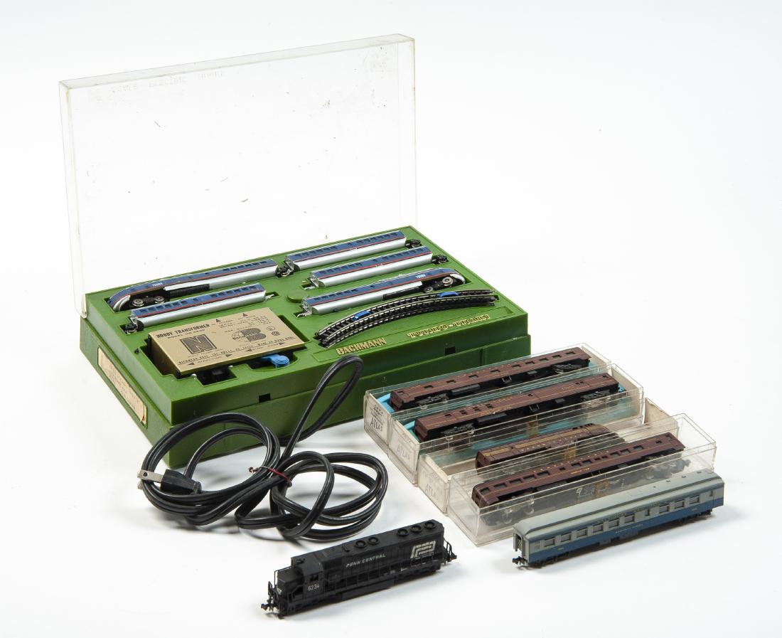 11 N Scale Rolling Stock Incl Sets