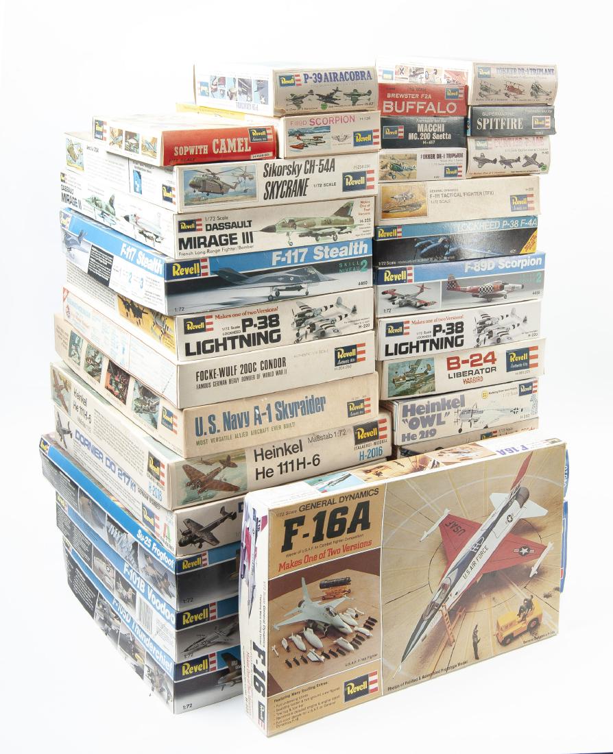 30 Revell 1/72 Scale Model Airplane Kits: DESCRIPTION: Thirty Revell 1/72 scale model airplane kits. Includes 04387, 04616, H160, H165, H222, H203, 2H220, H2020, H2016, H261, H204, H225, H208, H258, H636, H652, H628, H611, H657, H126, H67, H6