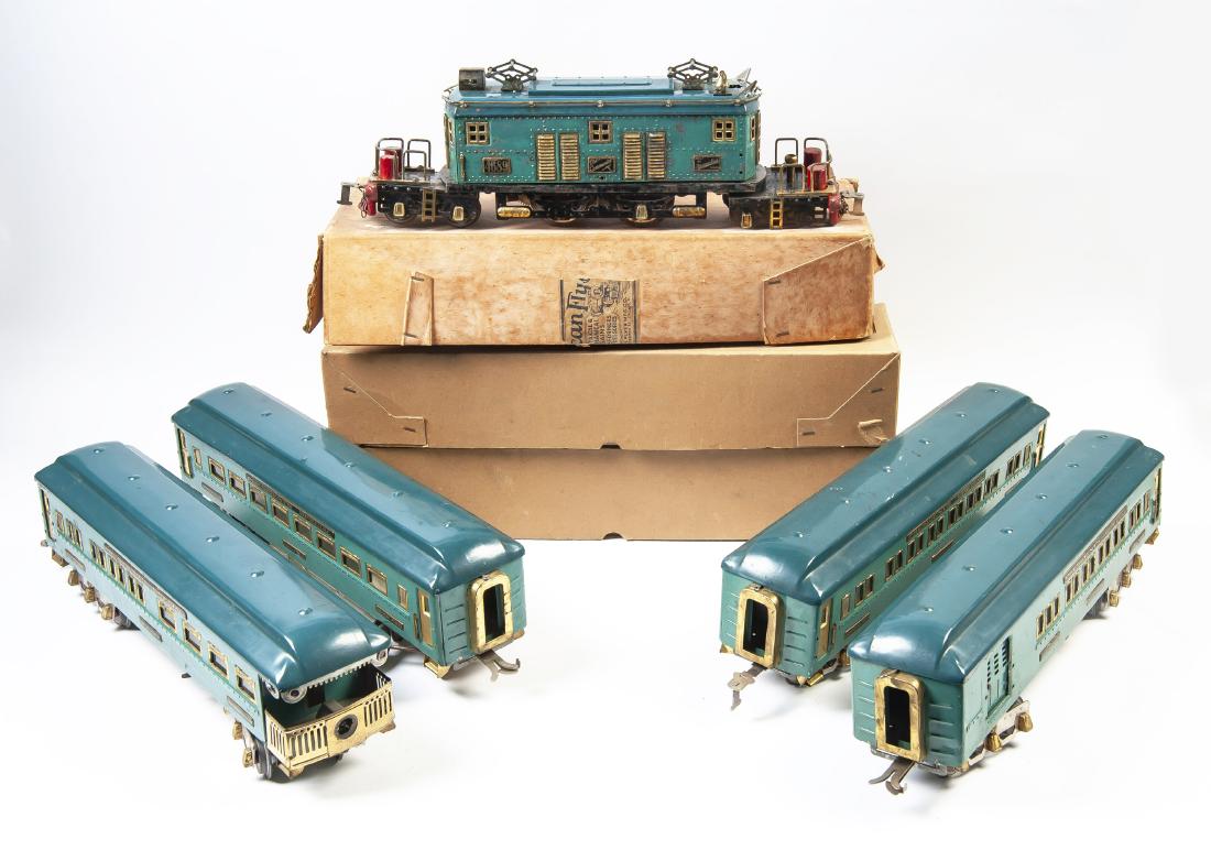 American Flyer 4689 Presidential Commander Set: DESCRIPTION: American Flyer two-tone blue #4689 Presidential Special train set in original boxes. Includes 4689 Electric "The Commander" Engine, 4390 Academy Club Car, 4391 Annapolis Pullman Car, 4392