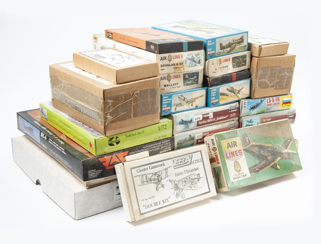 26 1/72 Scale Model Airplane Kits incl Soviet: DESCRIPTION: Twenty-six 1/72 scale model airplane kits. Includes Sword: 72006, 72008, 72008A, 72010, 72094. Air Lines: 4905, 7903, 7904, 9803. Novo: F320, F330, F340. Zvesda: 7201, 7203. Ruch: Mig 15,