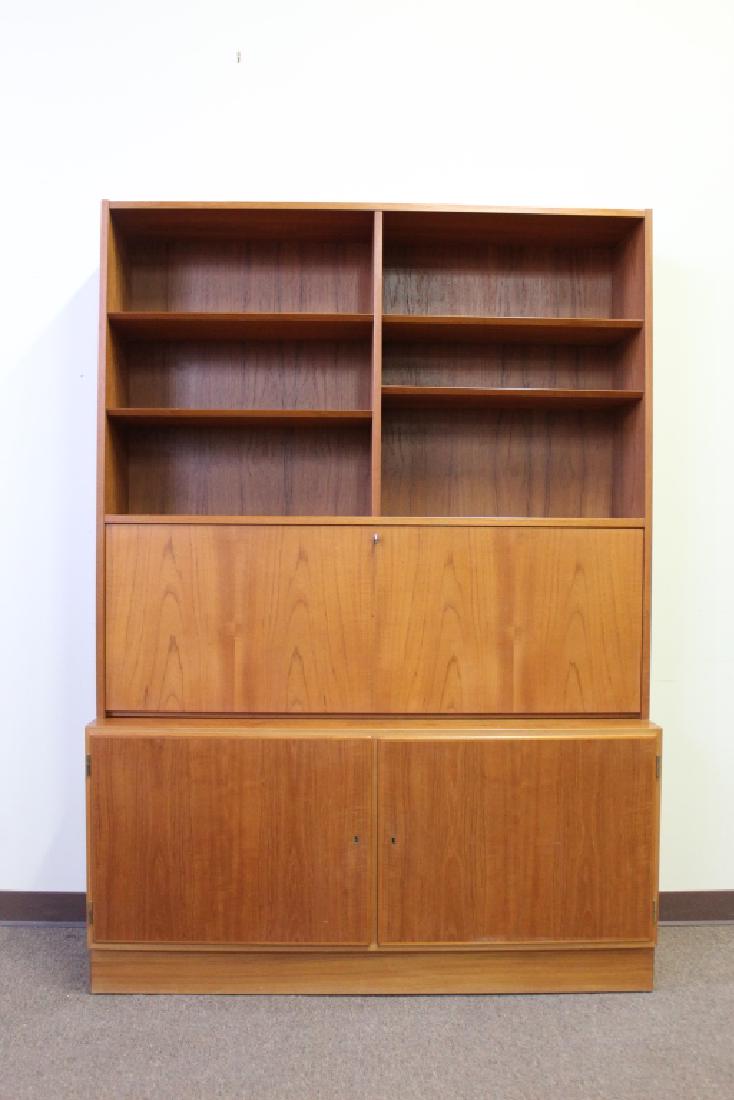 Tall Hundevad Danish Cabinet (1 of 5)