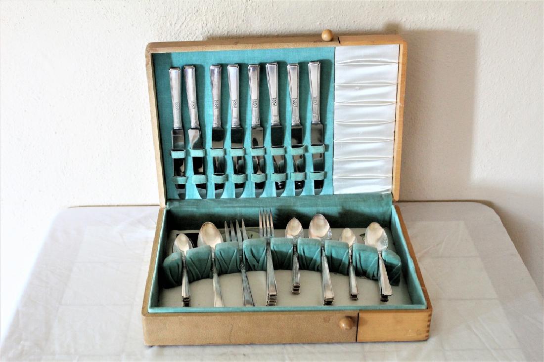 Vintage WA Rogers Triple Plate Limited in Box: Vintage WA Rogers Triple Plate Limited in Box