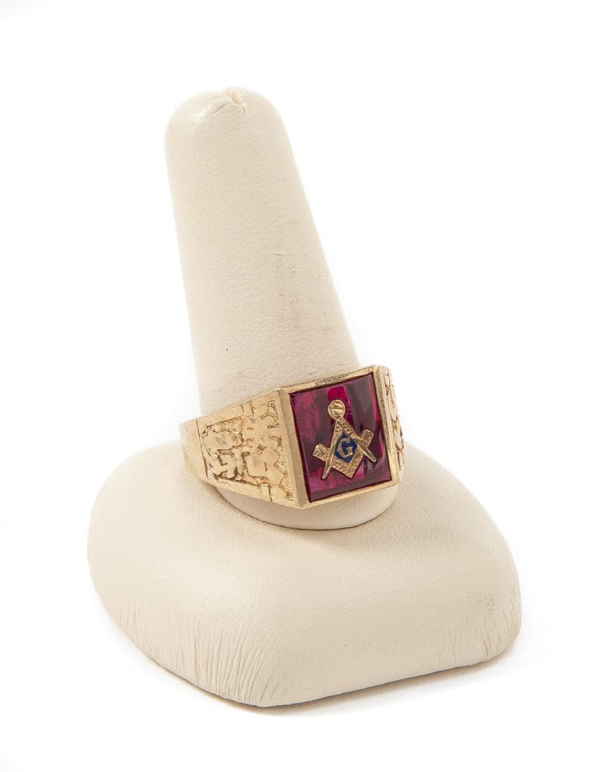 10k Masonic Ring (1 of 3)