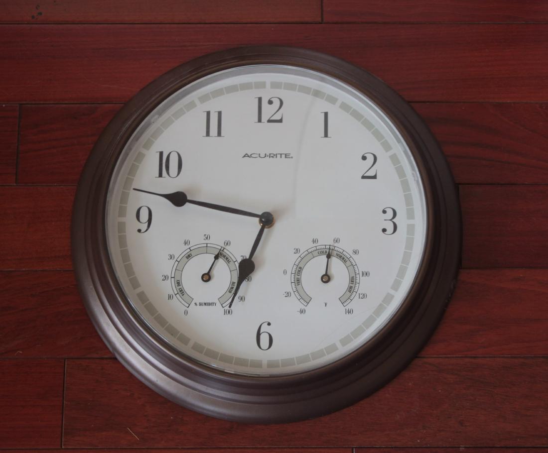 Acurite Clock and Decorative Mirror (1 of 2)