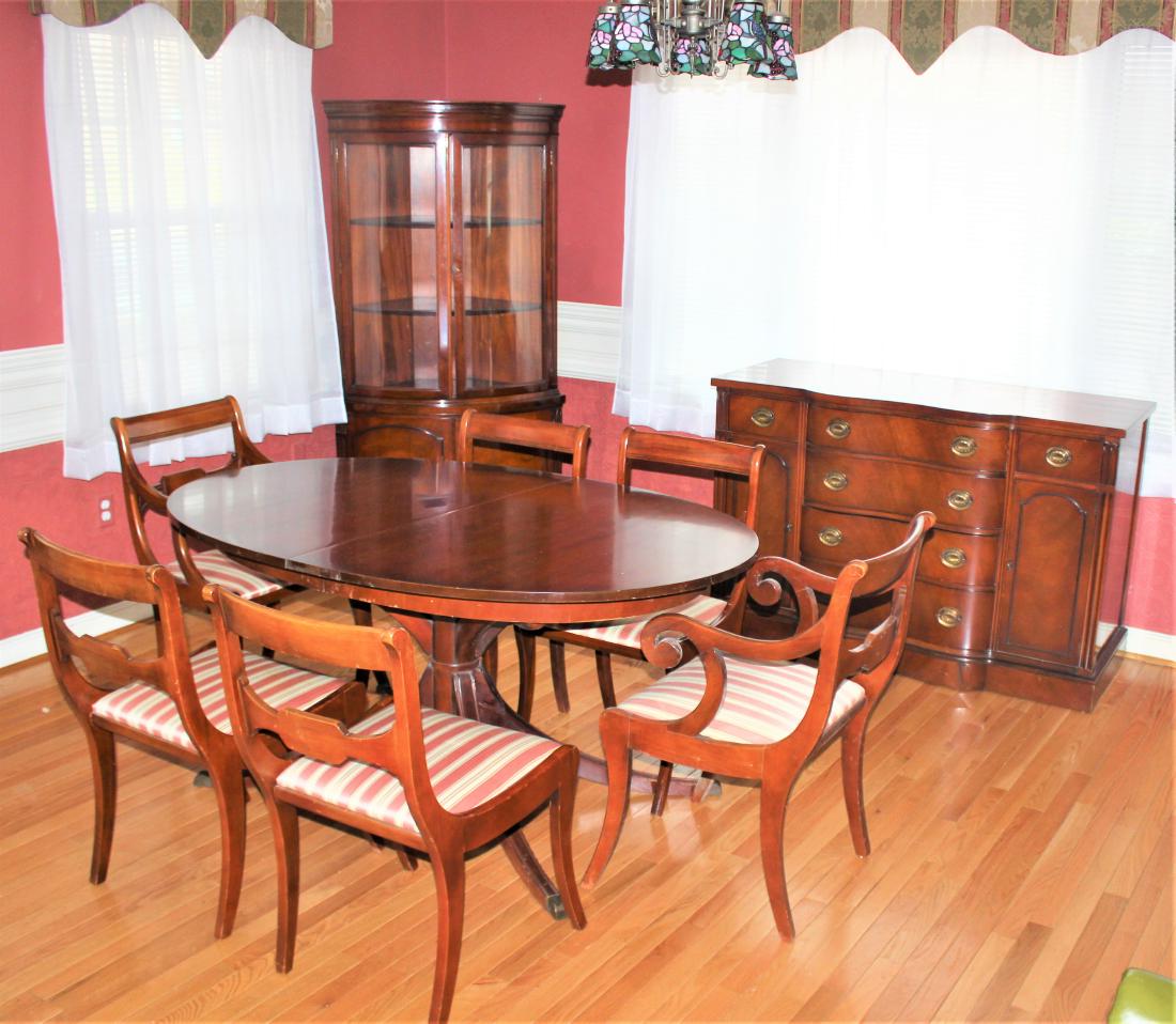 9 Pc Goldsmiths Dining Suite (1 of 2)