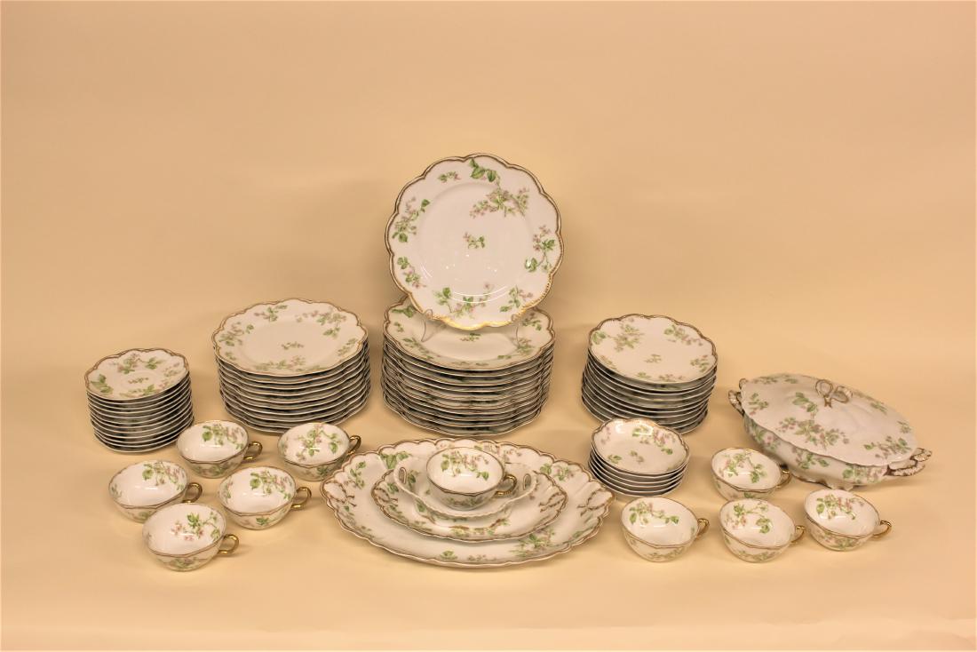 63 Pcs Haviland Limoges France Dinnerware (1 of 3)