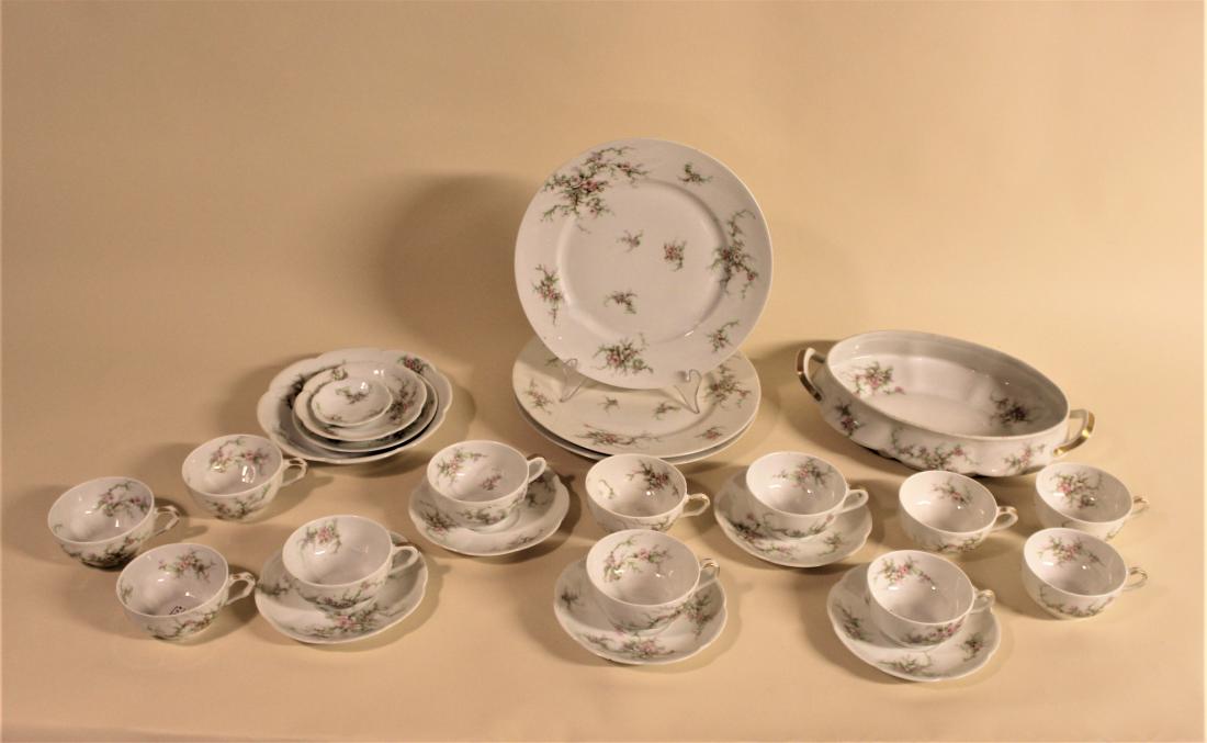 25 Pcs "Rosalinde"by Haviland Limoges France China (1 of 3)