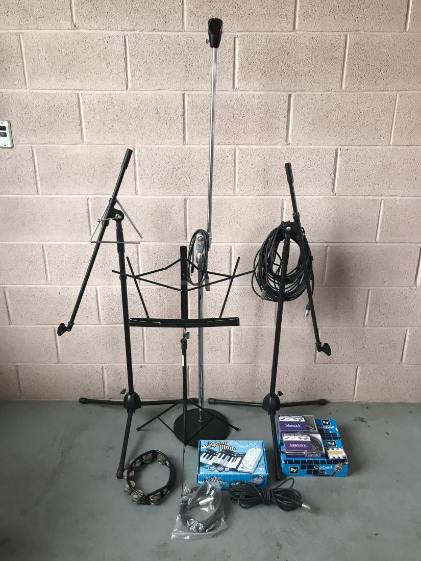 17 pieces music stands and accessories: Includes cobalt premium vocal microphones.