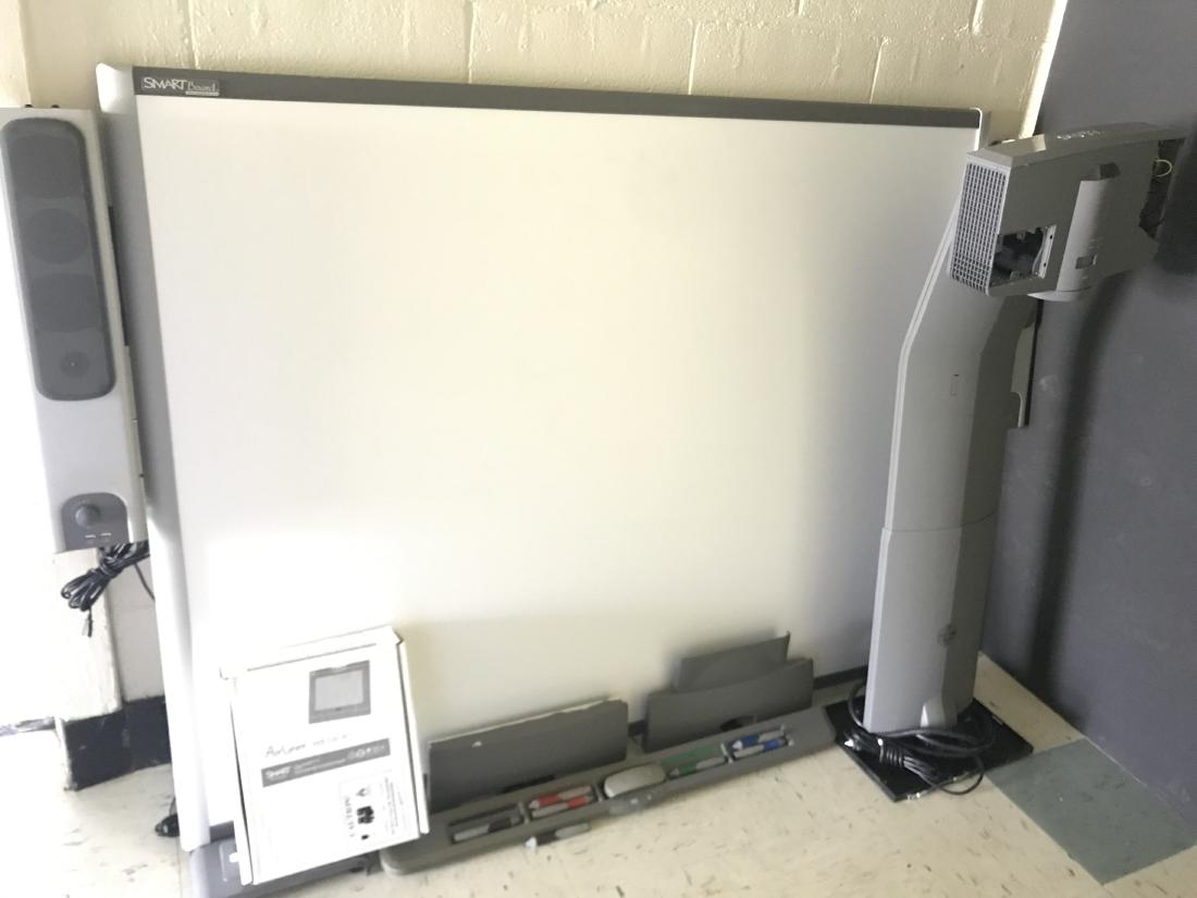 Smart Board System. Disassembled. (1 of 1)