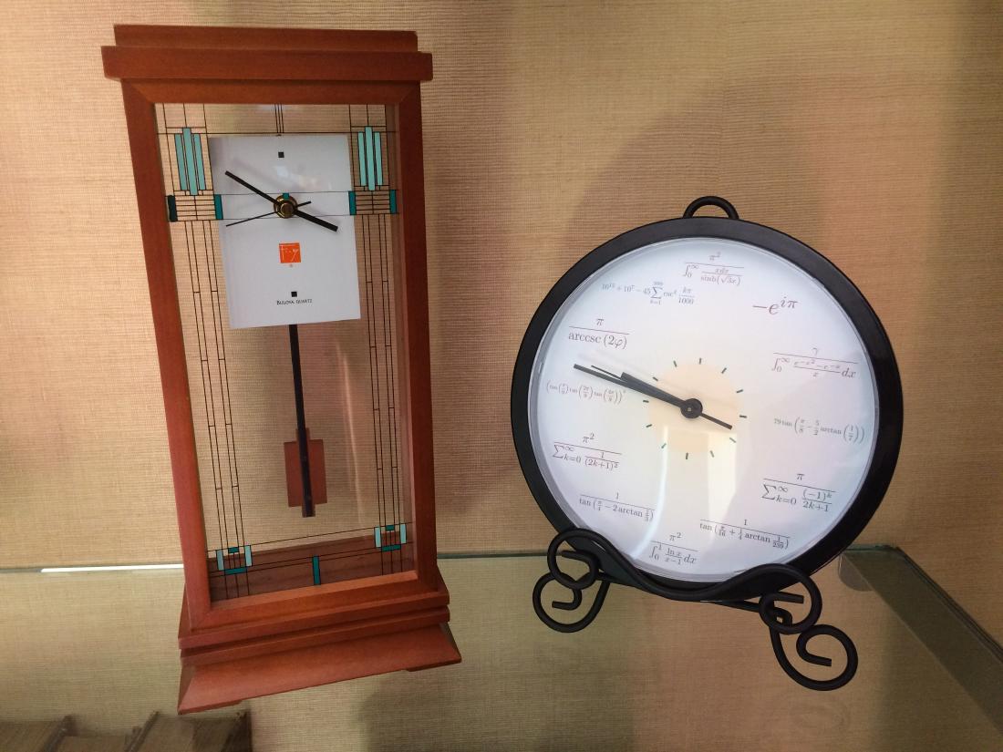2 Clocks Including Bulova Quartz (1 of 2)