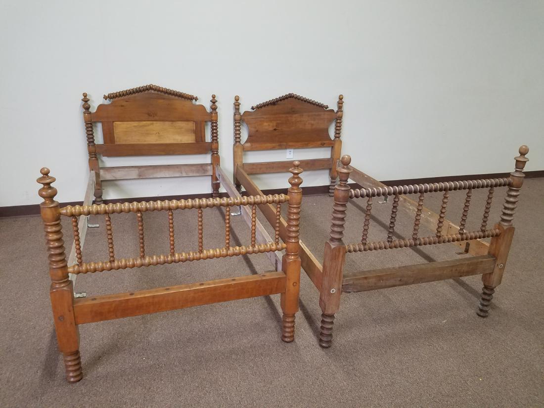 Pair Single Beds (1 of 2)
