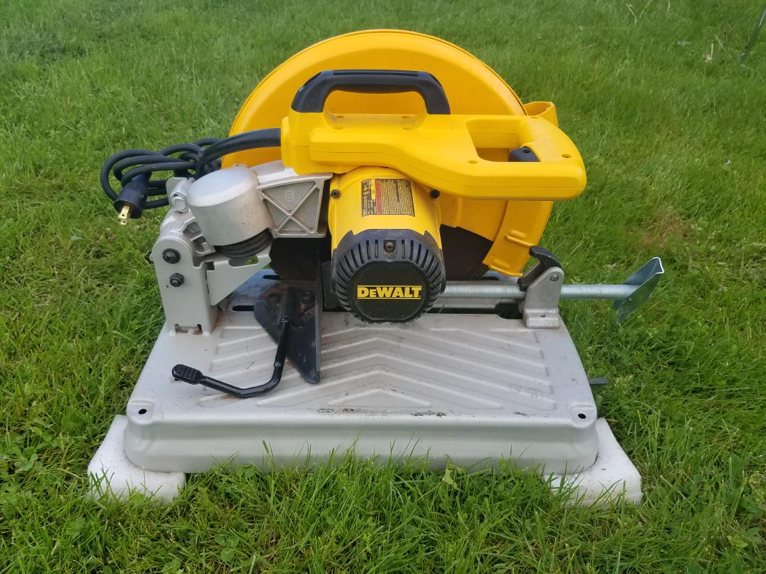 DeWalt Saw (1 of 2)