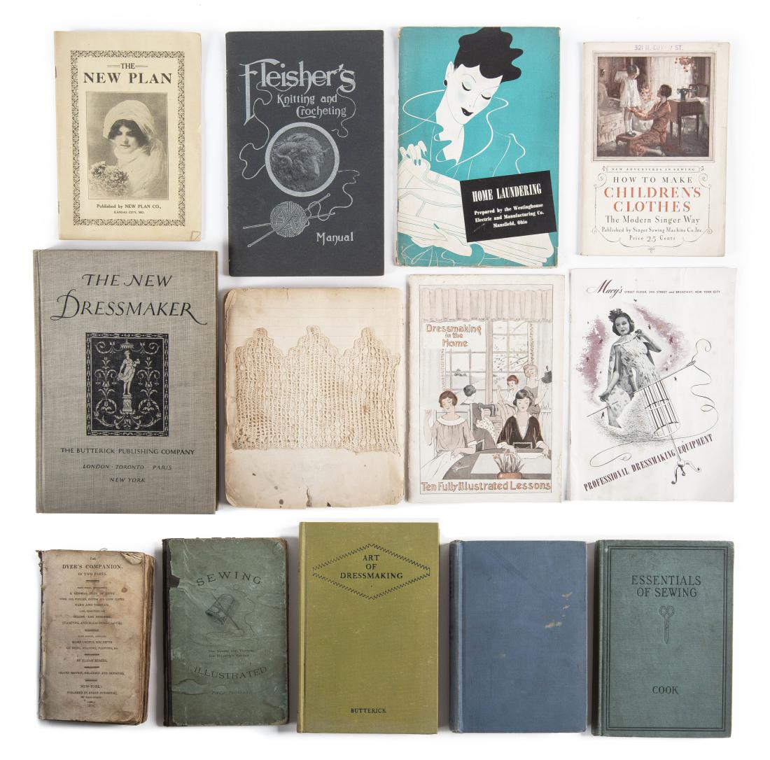 13 Books/Booklets on Sewing & Crafts (1 of 18)