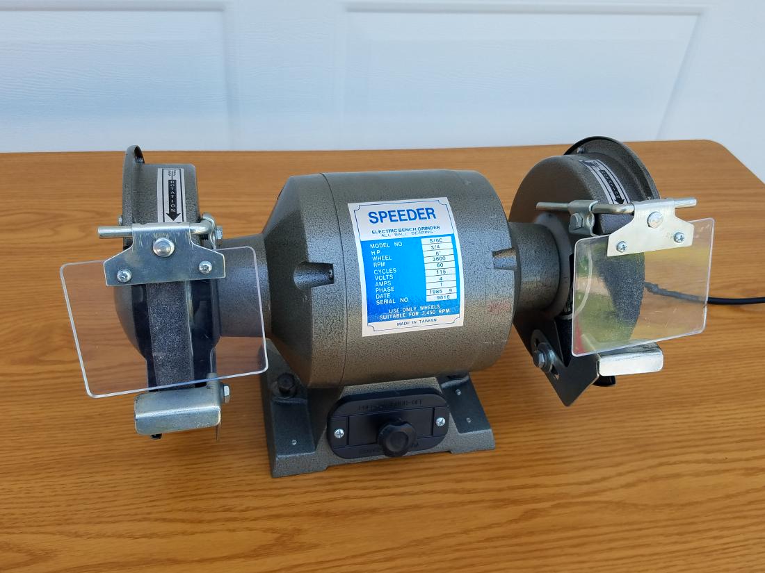 Speeder Bench Grinder (1 of 3)