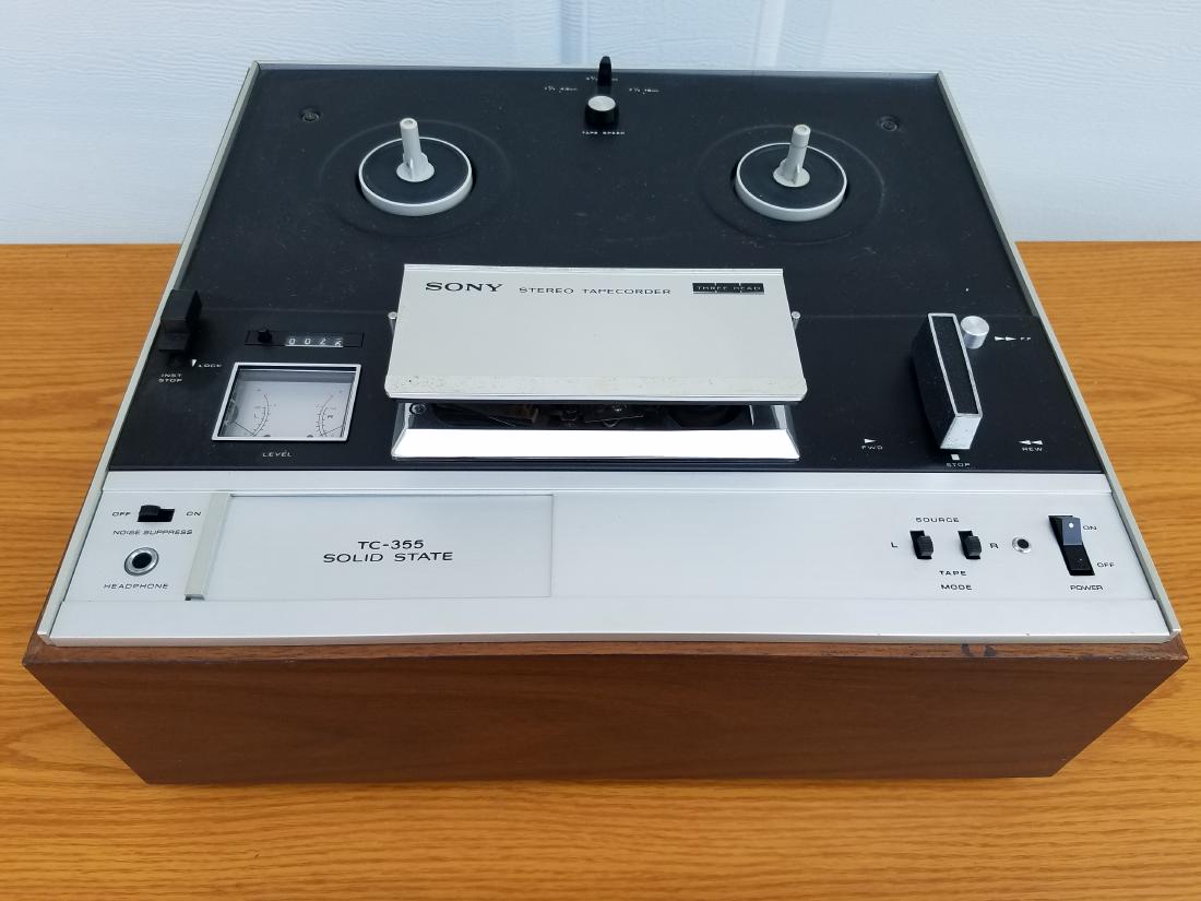Sony Stereo Tapecorder (1 of 4)