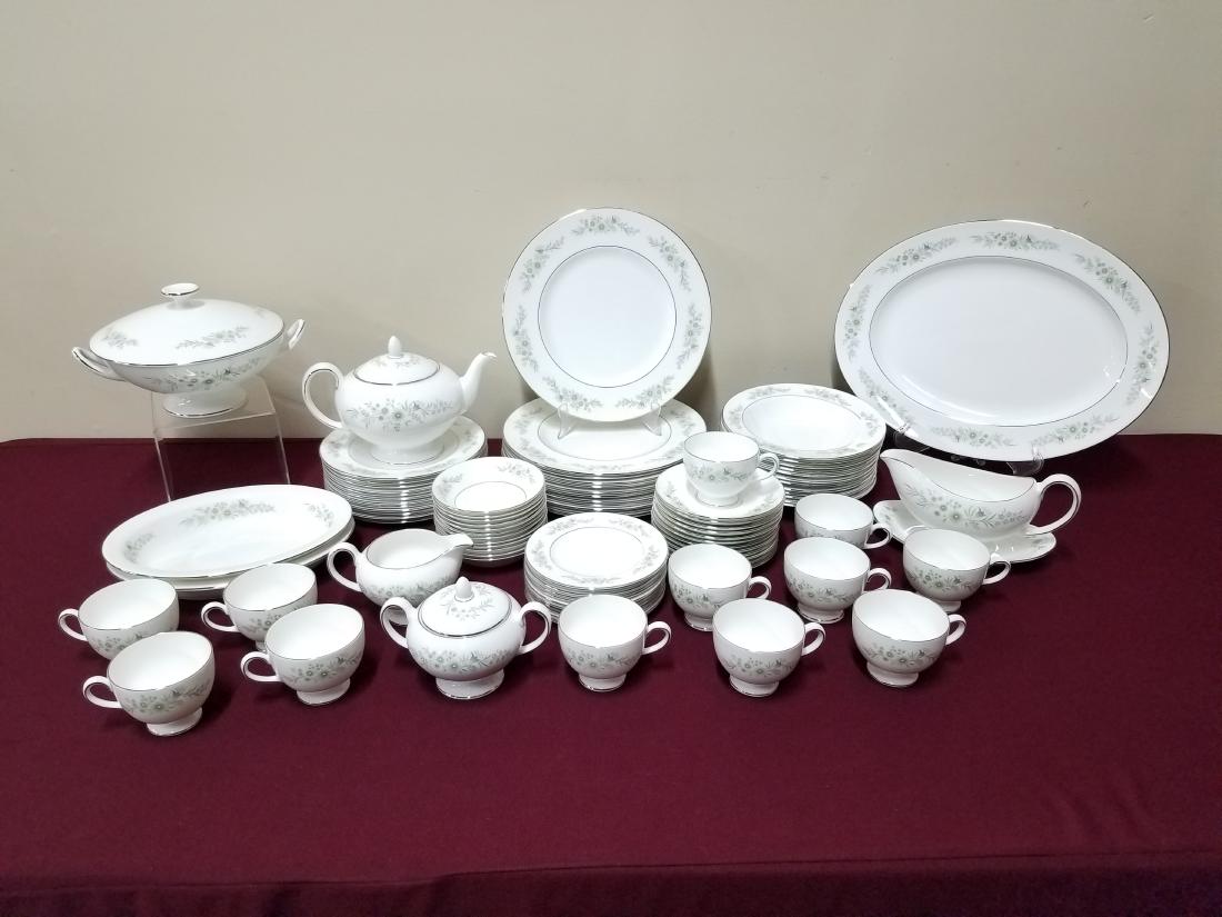 91 Pcs "Westbury" Wedgewood China (1 of 2)
