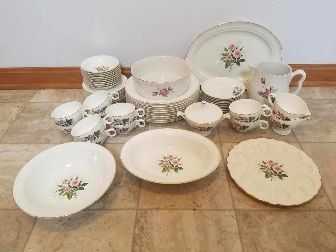 Hall Superior Dinnerware 60 pcs. (1 of 2)