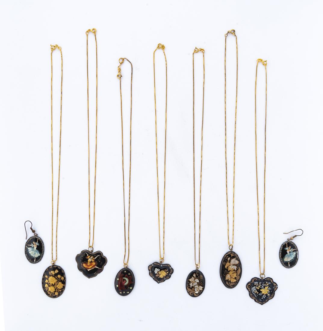 8 Pcs Russian Lacquer Jewelry (1 of 1)