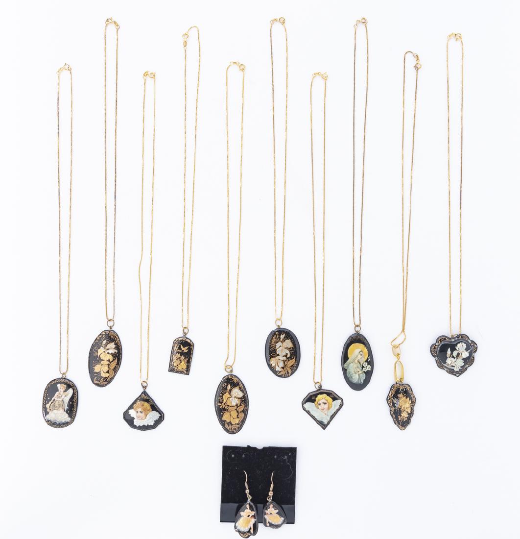 11 Pcs Russian Lacquer Jewelry (1 of 1)