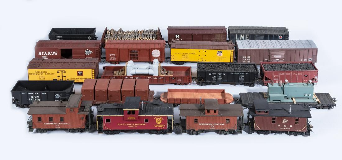 20 Pcs O/O27 Gauge Kadee Rolling Stock: DESCRIPTION: Twenty pieces O/O27 gauge Kadee rolling stock. Includes five flat cars: 209, 7536, 7232, 33928, 947526, four hoppers: 24530, 87160, 32471, 725066, four box cars: 18737, 2285, 8705, 109300