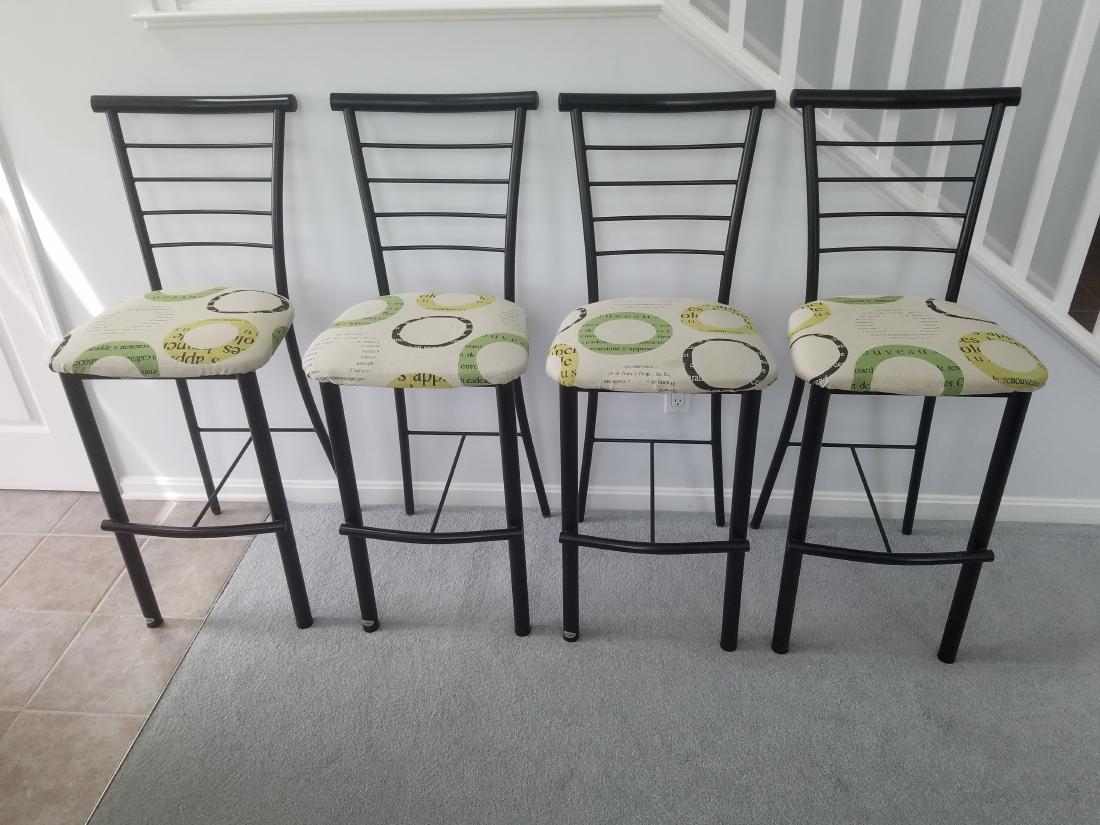 4 Bar Stools (1 of 1)