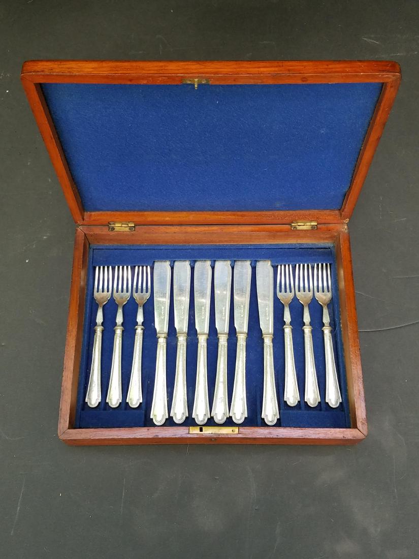 English Fish Set In Box (1 of 3)